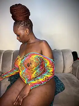 Snapshot of Dottie_shee chatting on July 19, 2:32 pm Dottie shee online show from July 19, 2:32 pm
