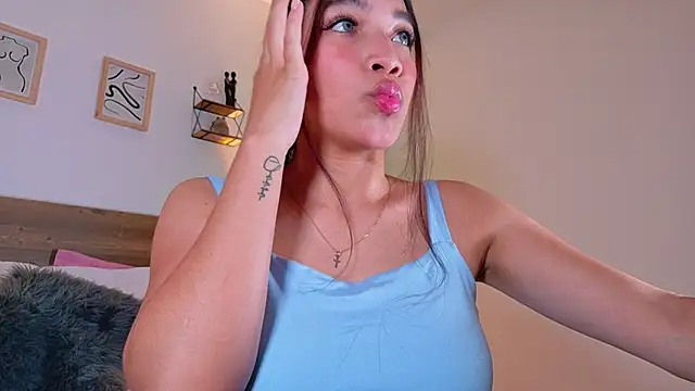  Emmakiss  online show from July 24, 9:35 pm