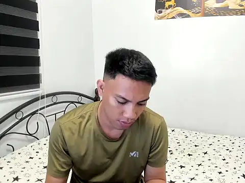 urfucker vinz online show from June 24, 3:55 pm