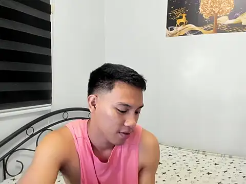 urfucker vinz online show from July 15, 3:28 pm