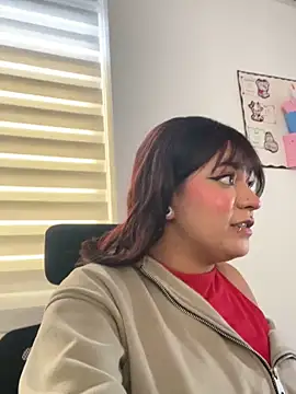 Snapshot of AngieRousse chatting on June 19, 3:49 pm AngieRousse online show from June 19, 3:49 pm
