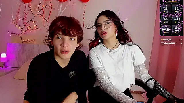 Snapshot of sam_y_kat chatting on June 12, 8:52 pm sam y kat online show from June 12, 8:52 pm