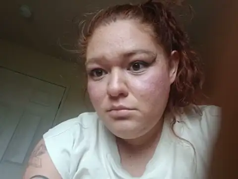 Snapshot of rubyviolet277 chatting on June 16, 10:23 pm rubyviolet277 online show from June 16, 10:23 pm