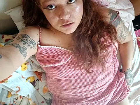 Snapshot of rubyviolet277 chatting on June 26, 12:20 pm rubyviolet277 online show from June 26, 12:20 pm