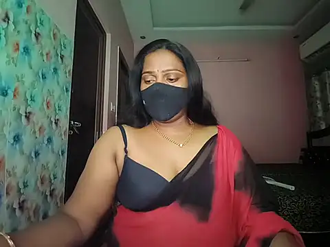 Snapshot of Meenakshy chatting on July 8, 3:05 pm Meenakshy online show from July 8, 3:05 pm