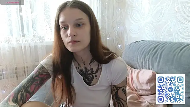 Snapshot of Little_skinnyDevil chatting on June 14, 2:46 am Little skinnyDevil online show from June 14, 2:46 am