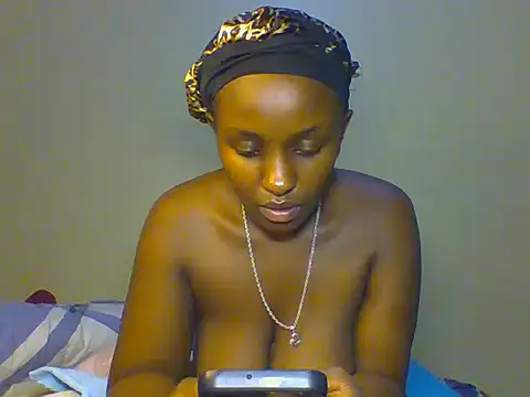 Sexie bobbies online show from June 25, 8:13 pm