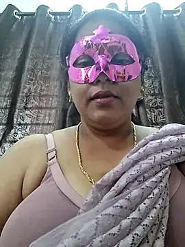 Snapshot of Hot_Sreeja_Tamil chatting on July 29, 6:33 am Hot Sreeja Tamil online show from July 29, 6:33 am