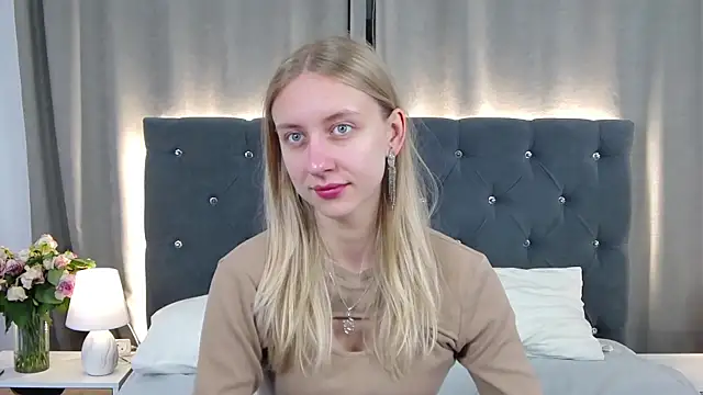 LirienVexx online show from June 9, 4:02 am