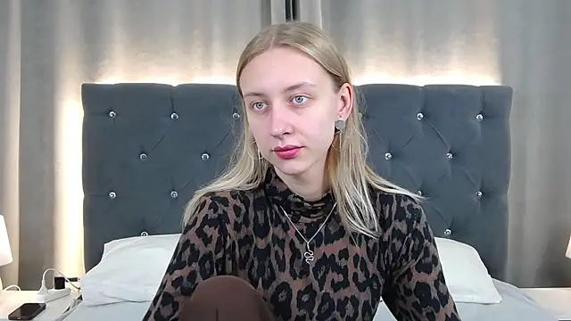 LirienVexx online show from June 18, 3:51 am