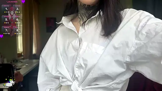 Sarahthegreatest online show from June 4, 6:41 am