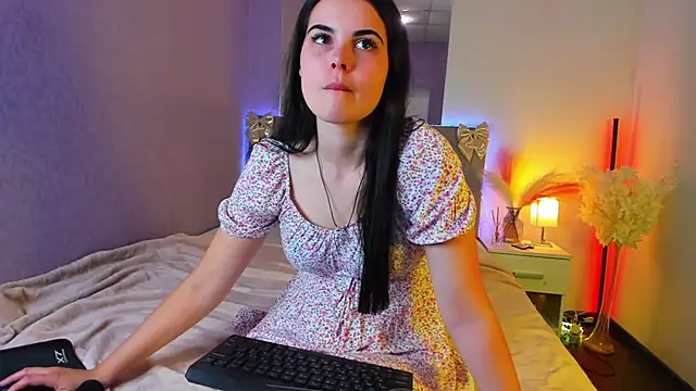 JennaMiu online show from July 3, 5:36 am