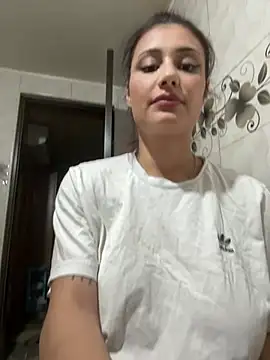 Snapshot of sexxycouple43 chatting on July 5, 7:43 pm sexxycouple43 online show from July 5, 7:43 pm