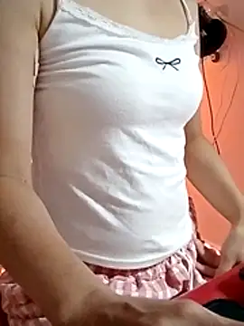 Snapshot of -Lylyn- chatting on July 22, 5:21 am -Lylyn- online show from July 22, 5:21 am
