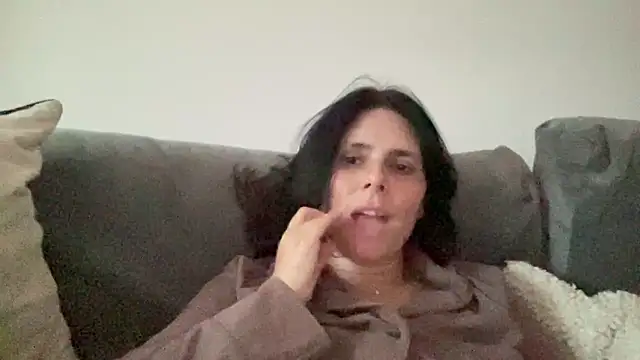 Snapshot of JadeLucy chatting on June 13, 7:56 pm JadeLucy online show from June 13, 7:56 pm
