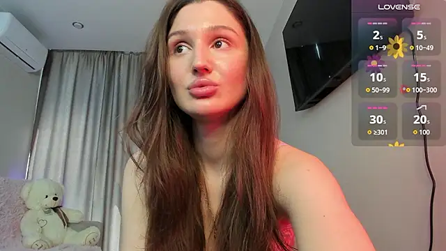 Snapshot of tender_babyyy chatting on July 3, 12:11 pm tender babyyy online show from July 3, 12:11 pm