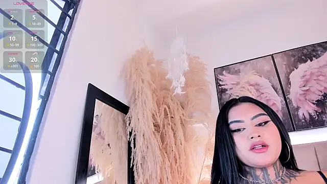 Snapshot of Lairahearvy chatting on July 1, 12:18 pm Lairahearvy online show from July 1, 12:18 pm