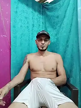 Snapshot of junior_926 chatting on June 30, 6:42 pm junior 926 online show from June 30, 6:42 pm