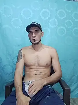 Snapshot of junior_926 chatting on July 28, 12:23 pm junior 926 online show from July 28, 12:23 pm