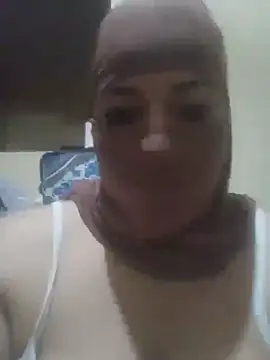 daloua sexy online show from July 8, 11:20 pm