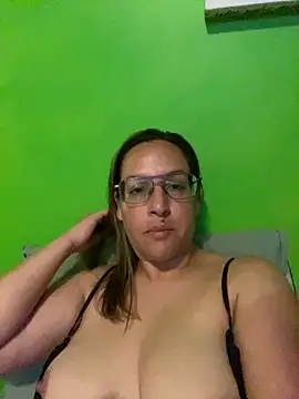 lindsyb online show from June 4, 2:39 am