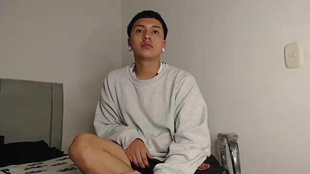 Snapshot of Owenn__blueee chatting on June 11, 3:59 am Owenn blueee online show from June 11, 3:59 am