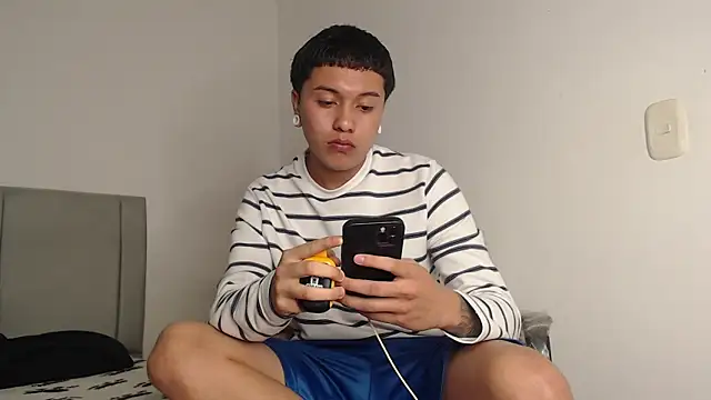 Snapshot of Owenn__blueee chatting on June 16, 3:09 am Owenn blueee online show from June 16, 3:09 am