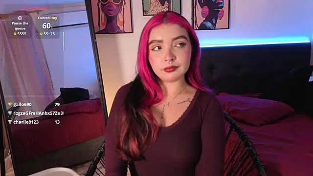 Snapshot of Maia_Mancini5 chatting on July 9, 8:02 pm Maia Mancini5 online show from July 9, 8:02 pm