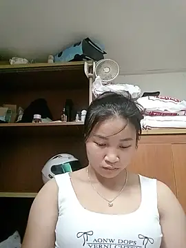 Snapshot of kye_love chatting on June 8, 1:09 am kye love online show from June 8, 1:09 am