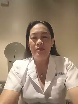 yensexy45 online show from June 17, 7:00 am