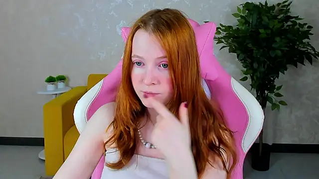 Snapshot of ari-kittyy chatting on June 9, 4:13 am ari-kittyy online show from June 9, 4:13 am