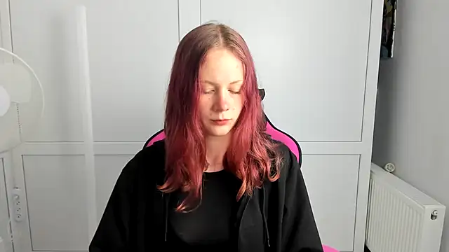 Skylar spring online show from July 6, 5:59 am