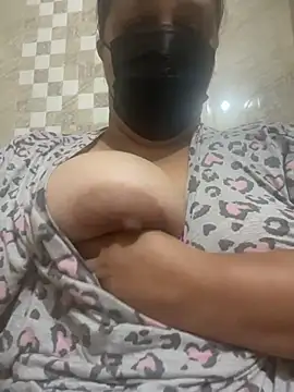 Snapshot of Rableenkaur chatting on June 5, 6:35 pm Rableenkaur online show from June 5, 6:35 pm