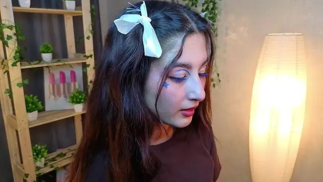 Snapshot of JasminKitany chatting on June 9, 8:20 pm JasminKitany online show from June 9, 8:20 pm