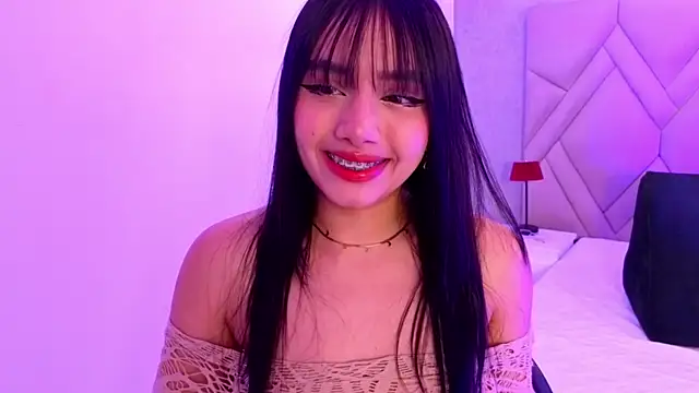 Snapshot of Mila__Fire chatting on July 7, 11:58 am Mila Fire online show from July 7, 11:58 am