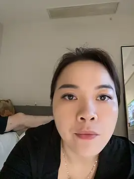 qianduoduo521 online show from July 14, 2:23 pm