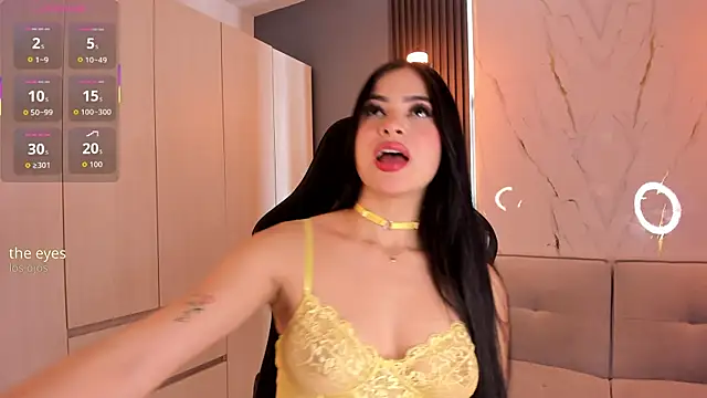 Snapshot of madisson_foxxx_ chatting on June 21, 4:53 pm madisson foxxx online show from June 21, 4:53 pm