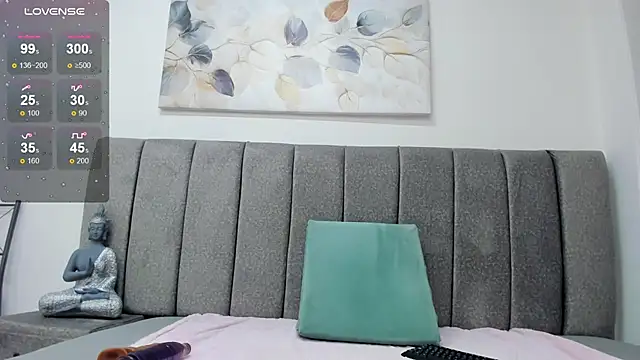 Snapshot of Alisson_Karter chatting on August 9, 4:28 am Alisson Karter online show from August 9, 4:28 am