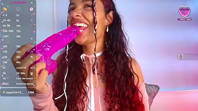 Snapshot of Aylin_valerie chatting on July 14, 2:05 am Aylin valerie online show from July 14, 2:05 am