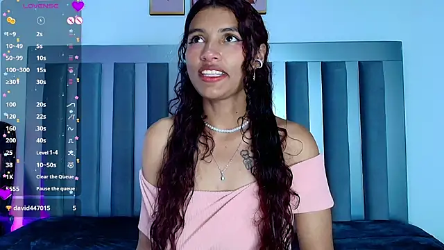 Snapshot of Aylin_valerie chatting on July 29, 7:34 pm Aylin valerie online show from July 29, 7:34 pm