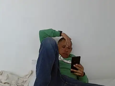 Alejo cum42 online show from June 11, 3:54 pm
