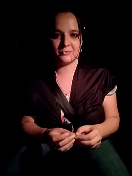 Snapshot of Minette_ chatting on June 16, 10:45 pm Minette online show from June 16, 10:45 pm
