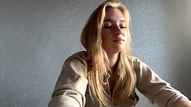 Snapshot of Hollow_Night chatting on June 19, 3:16 pm Hollow Night online show from June 19, 3:16 pm