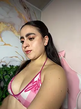 Snapshot of LILI_911 chatting on June 20, 7:49 pm LILI 911 online show from June 20, 7:49 pm