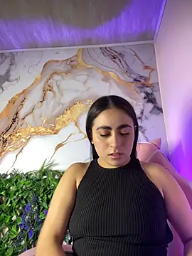 Snapshot of LILI_911 chatting on July 5, 6:04 pm LILI 911 online show from July 5, 6:04 pm
