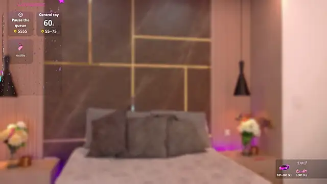 Charlotte-Brandt online show from June 25, 4:01 am