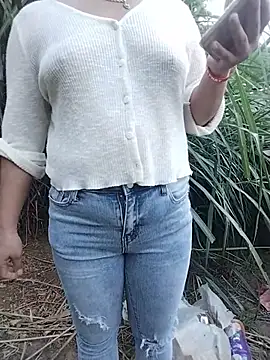 candyyy19 online show from July 9, 11:36 am