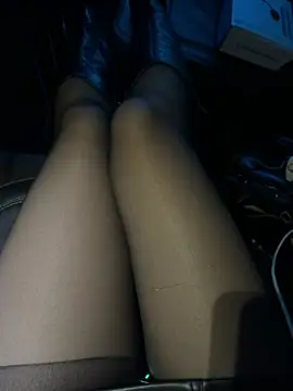 Snapshot of squirtqueen6 chatting on July 5, 4:36 pm squirtqueen6 online show from July 5, 4:36 pm