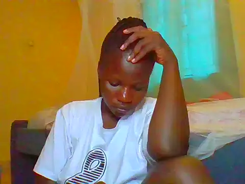 Snapshot of candycrusha chatting on June 25, 7:13 am candycrusha online show from June 25, 7:13 am