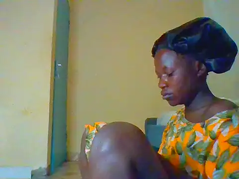Snapshot of candycrusha chatting on July 9, 5:55 am candycrusha online show from July 9, 5:55 am